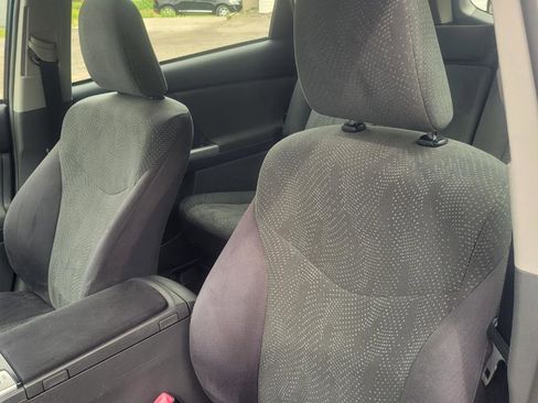 Used 2014 Toyota Prius V Three FWD image 12