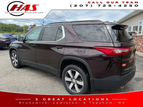 Used 2020 Chevrolet Traverse LT w/ LT Premium Package AWD/4WD image 5