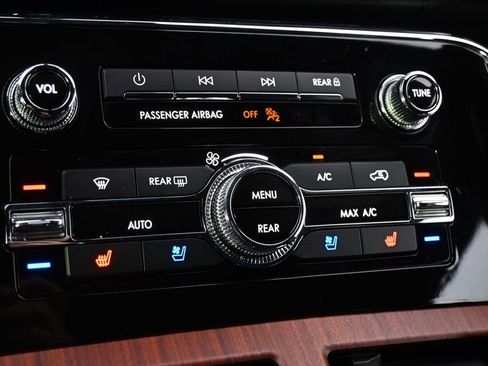 Certified 2022 Lincoln Navigator Reserve w/ Monochromatic Package image 31