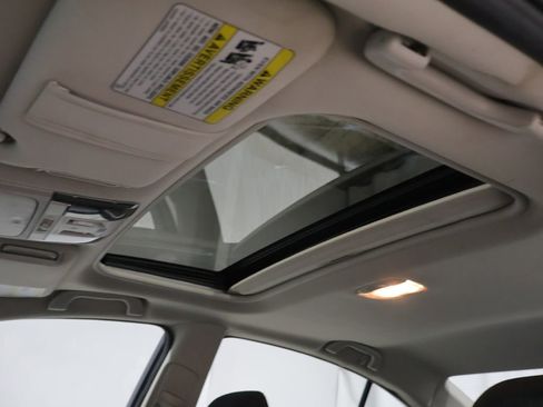 Used 2014 Subaru Legacy 2.5i Premium image 29