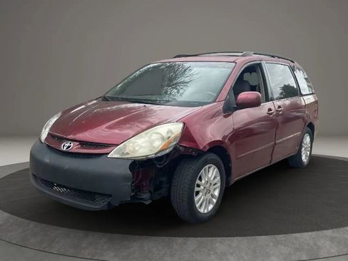 Used 2007 Toyota Sienna XLE image 1