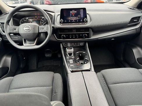 Certified 2025 Nissan Rogue S FWD image 11