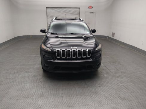 Used 2015 Jeep Cherokee Latitude FWD image 14