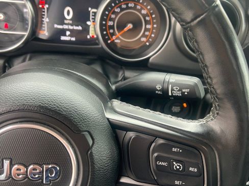 Used 2022 Jeep Gladiator Sport AWD/4WD image 24