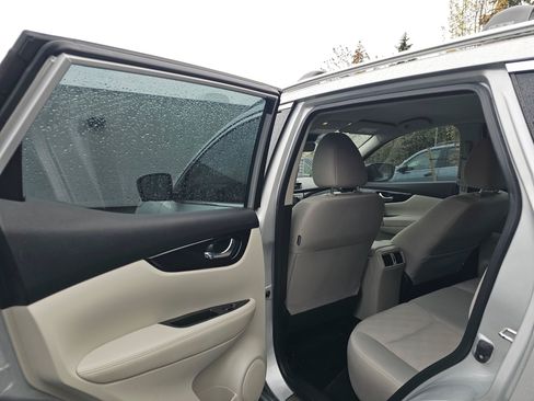 Used 2019 Nissan Rogue Sport SV w/ Technology Package AWD/4WD image 19
