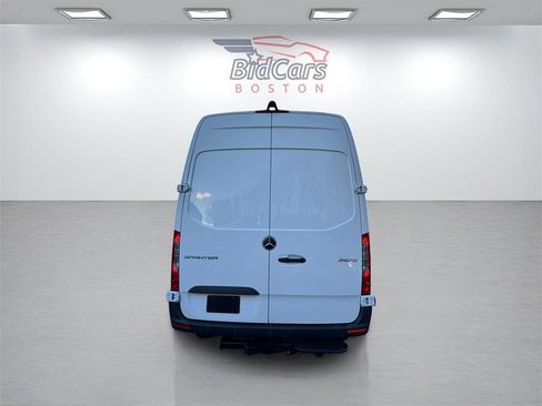 Used 2024 Mercedes-Benz Sprinter 144 Cargo w/ Acoustic Package image 5