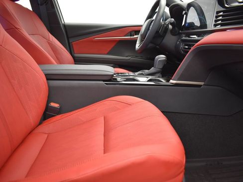 Used 2025 Toyota Camry XSE image 25