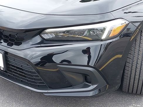 Used 2023 Honda Civic Sport image 32