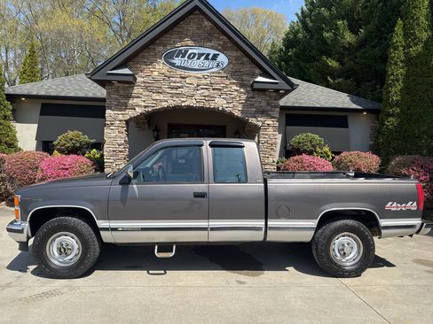 Used 1992 Chevrolet Silverado 2500 4x4 Extended Cab image 1