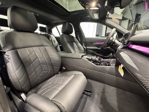 New 2026 BMW 540i xDrive 540i xDrive w/ M Sport Package image 27