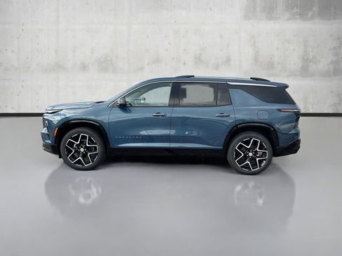 New 2026 Chevrolet Traverse High Country w/ LPO, Floor Liner Package image 8