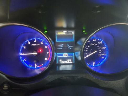 Used 2017 Subaru Outback 2.5i Limited AWD/4WD image 10