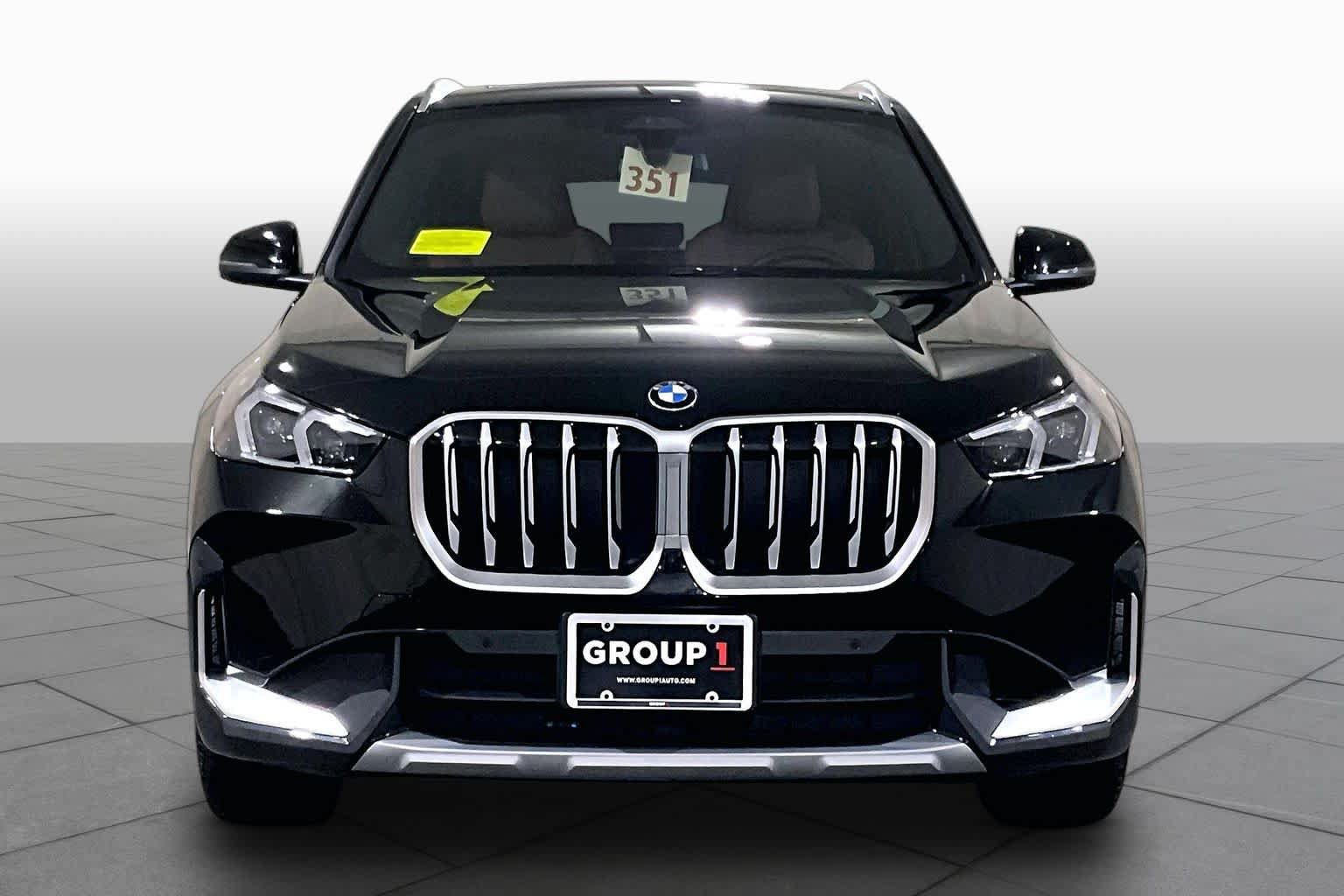 Used 2026 BMW X1 xDrive28i w/ Technology Package AWD/4WD image 3