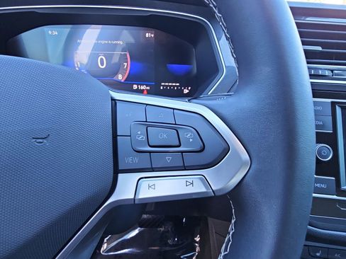 Used 2024 Volkswagen Tiguan S image 19