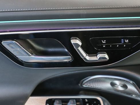 New 2025 Mercedes-Benz E 53 AMG e 4MATIC Sedan image 27