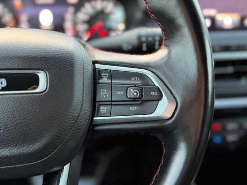 Used 2022 Jeep Compass Trailhawk w/ Trailhawk Convenience Group image 13