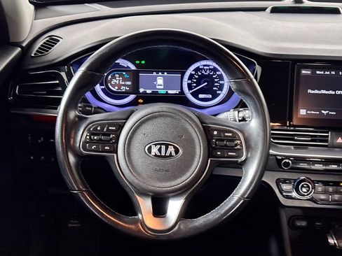 Used 2020 Kia Niro LXS FWD image 14
