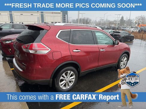 Used 2015 Nissan Rogue SV image 3