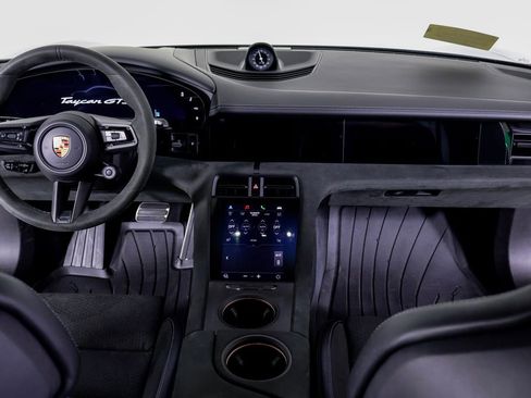 Certified 2025 Porsche Taycan GTS AWD/4WD image 7