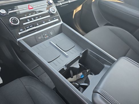 Used 2024 Hyundai Santa Fe SE FWD image 24