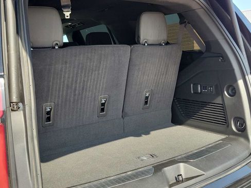 Used 2024 Chevrolet Tahoe Z71 w/ Luxury Package AWD/4WD image 23