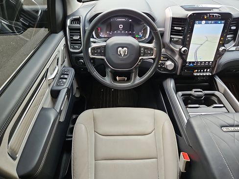 Used 2024 RAM 1500 Limited AWD/4WD image 11