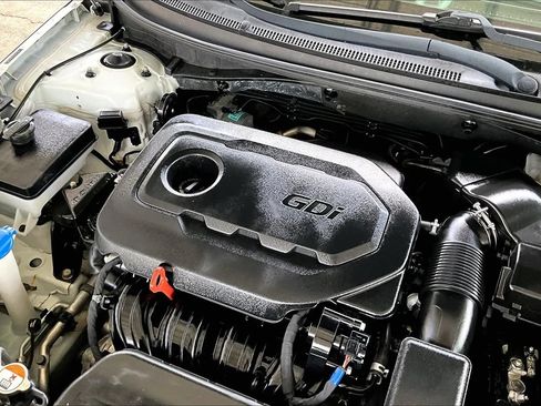 Used 2017 Hyundai Sonata SE w/ Cargo Package FWD image 27