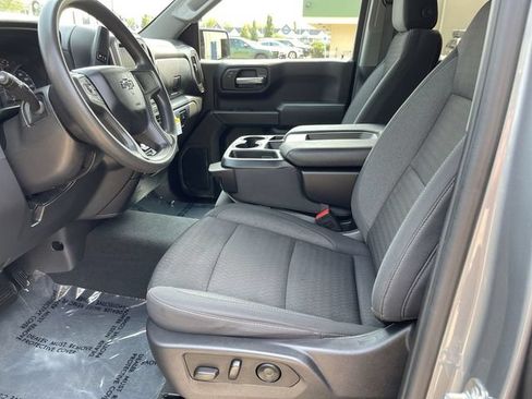 Used 2024 Chevrolet Silverado 1500 Custom Trail Boss w/ LPO, Dark Essentials Package AWD/4WD image 11