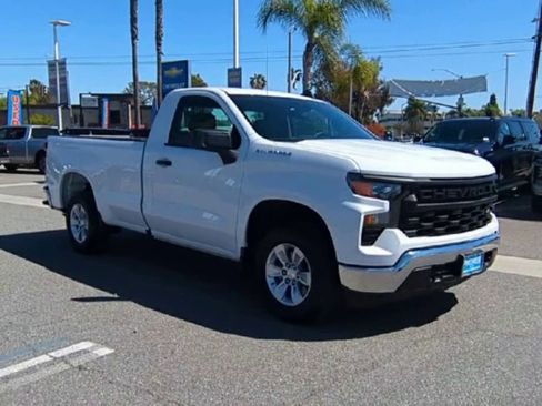 Used 2025 Chevrolet Silverado 1500 W/T image 2