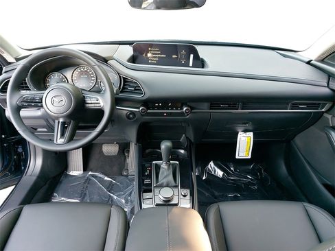 New 2025 MAZDA CX-30 AWD 2.5 S w/ Select Sport Pkg image 9