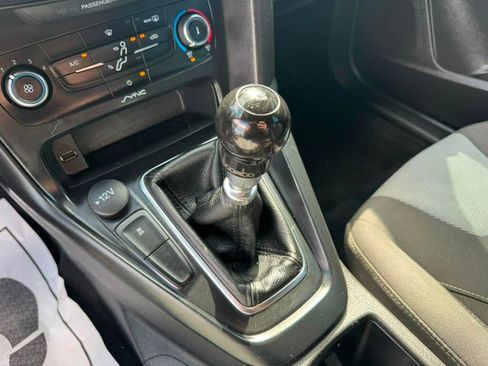 Used 2018 Ford Focus ST FWD image 15