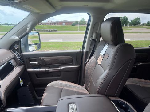 New 2026 RAM 3500 Longhorn AWD/4WD image 21