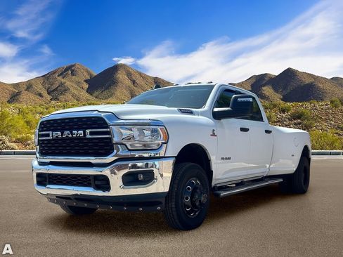 Used 2024 RAM 3500 Big Horn w/ Protection Group AWD/4WD image 2
