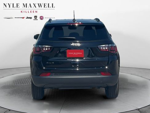 New 2026 Jeep Compass Latitude image 15