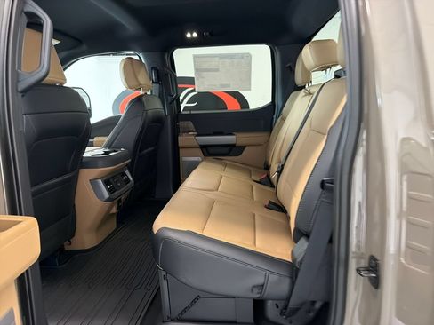 New 2026 Ford F250 Lariat w/ Chrome Package AWD/4WD image 15