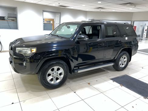 Used 2016 Toyota 4Runner SR5 Premium w/ Convenience Package image 6