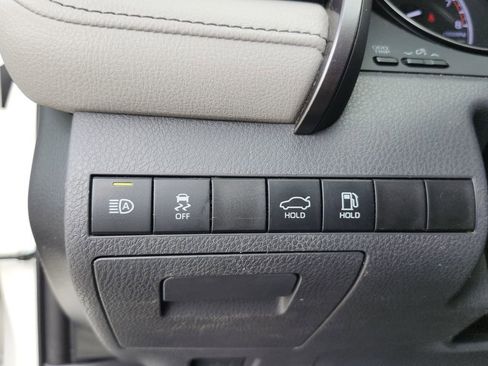 Used 2021 Toyota Camry SE FWD image 27