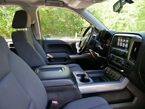 Used 2018 Chevrolet Silverado 1500 LT w/ All Star Edition AWD/4WD image 38