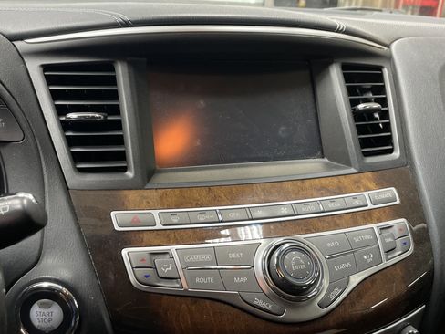 Used 2016 INFINITI QX60 Luxe w/ Deluxe Technology Package AWD/4WD image 11