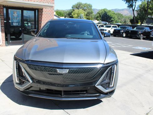 Used 2025 Cadillac Lyriq Sport AWD/4WD image 2