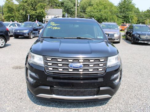 Used 2016 Ford Explorer XLT w/ Equipment Group 202A AWD/4WD image 3