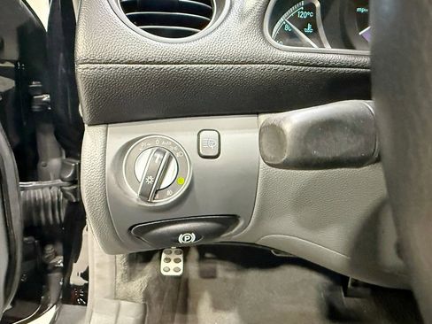 Used 2005 Mercedes-Benz SL 500 image 20