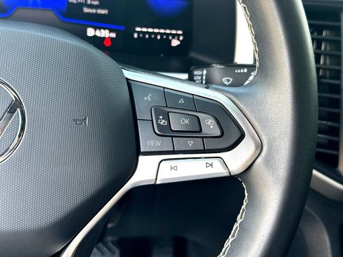 Certified 2023 Volkswagen Atlas Cross Sport SE FWD image 17