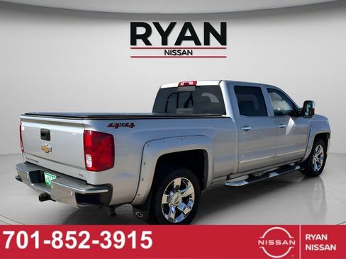 Used 2018 Chevrolet Silverado 1500 LTZ w/ LTZ Plus Package AWD/4WD image 9