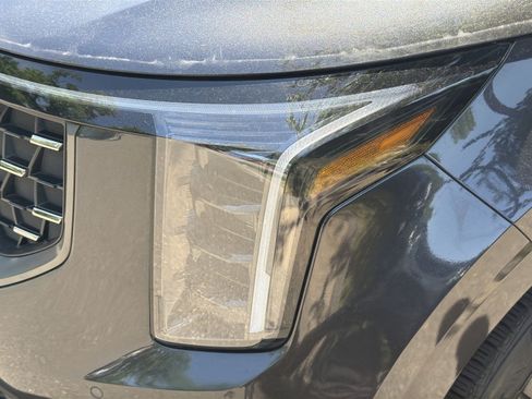 New 2026 Kia Carnival SX w/ SX Dark Edition Package FWD image 13