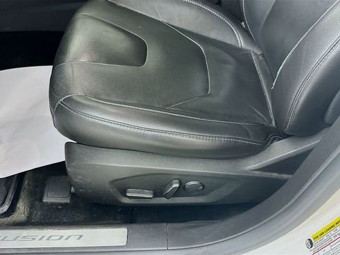 Used 2014 Ford Fusion Titanium image 19