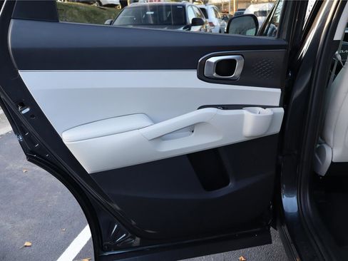 Certified 2025 Kia Sorento S image 24