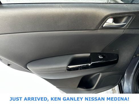 Used 2020 Kia Sportage S w/ S Premium Package image 16