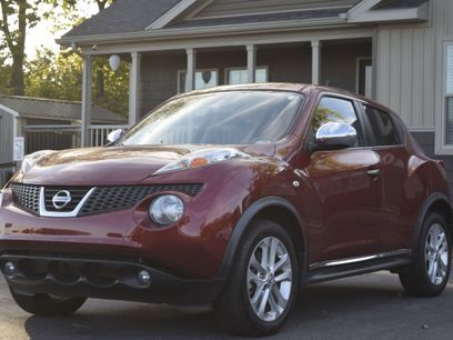 Used 2011 Nissan Juke SL w/ Chrome Pkg