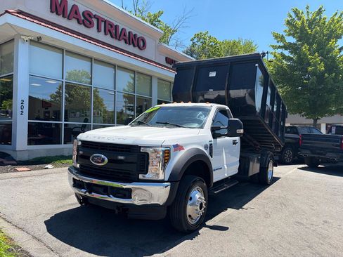 Used 2018 Ford F550 4x4 Regular Cab Super Duty image 2